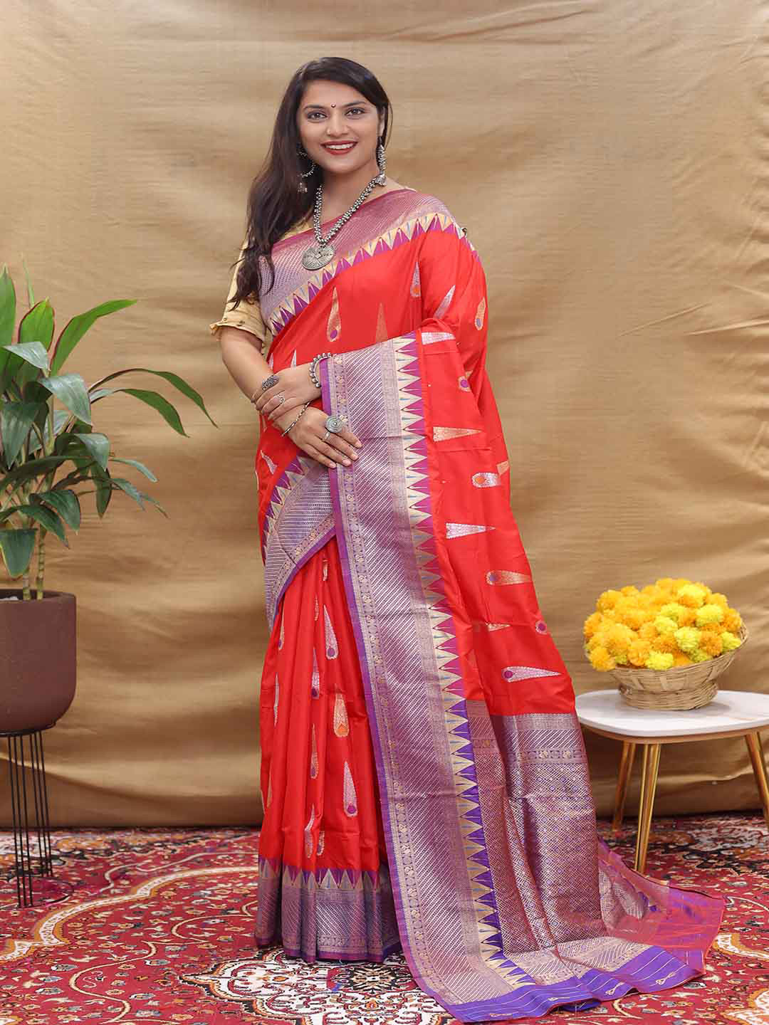 

Mitera Ethnic Motifs Woven Design Zari Saree, Red