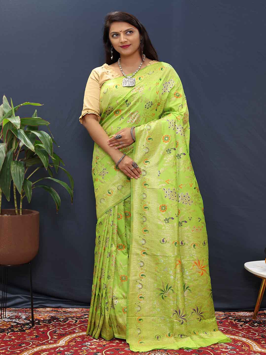 

Mitera Woven Design Zari Art Silk Saree, Green
