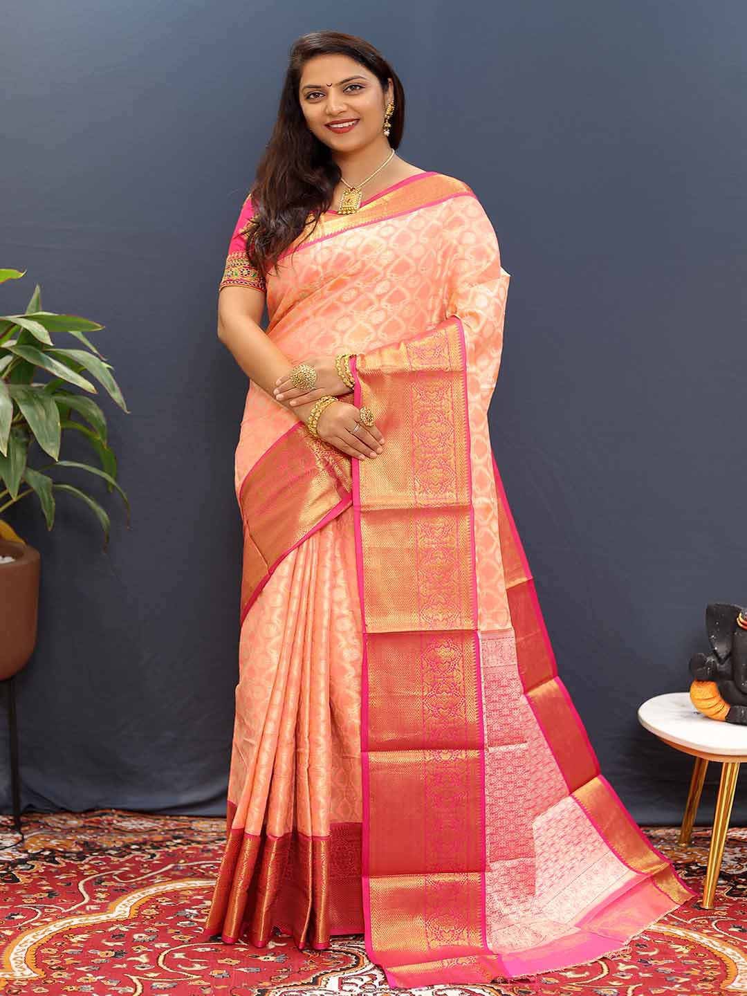 

Mitera Ethnic Motifs Woven Design Zari Saree, Peach