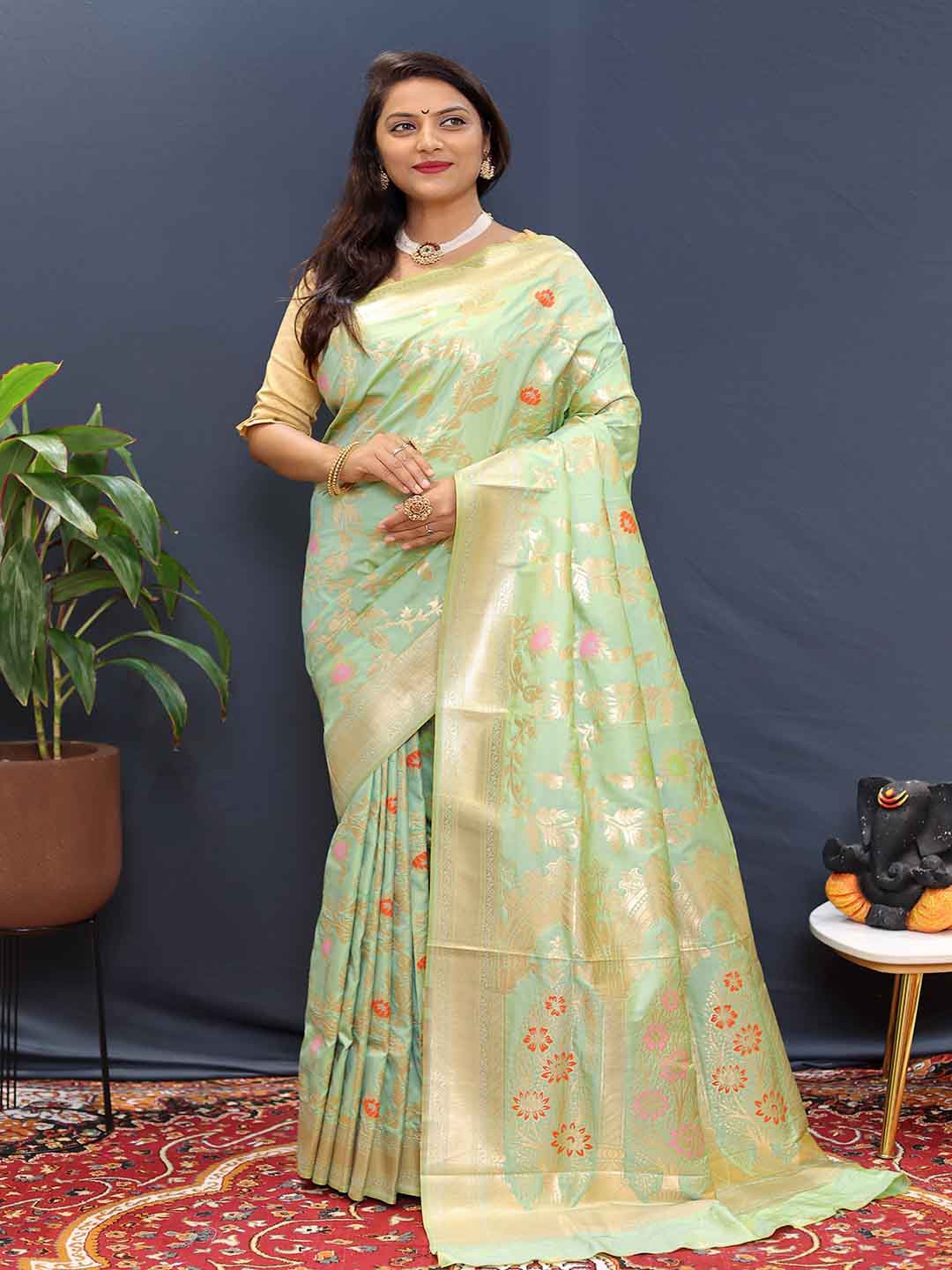 

Mitera Woven Design Zari Art Silk Saree, Green