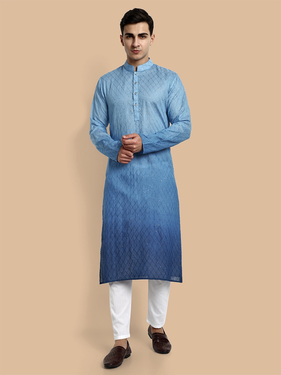 

Vardha Geometric Embroidered Sequinned Straight Kurta, Blue