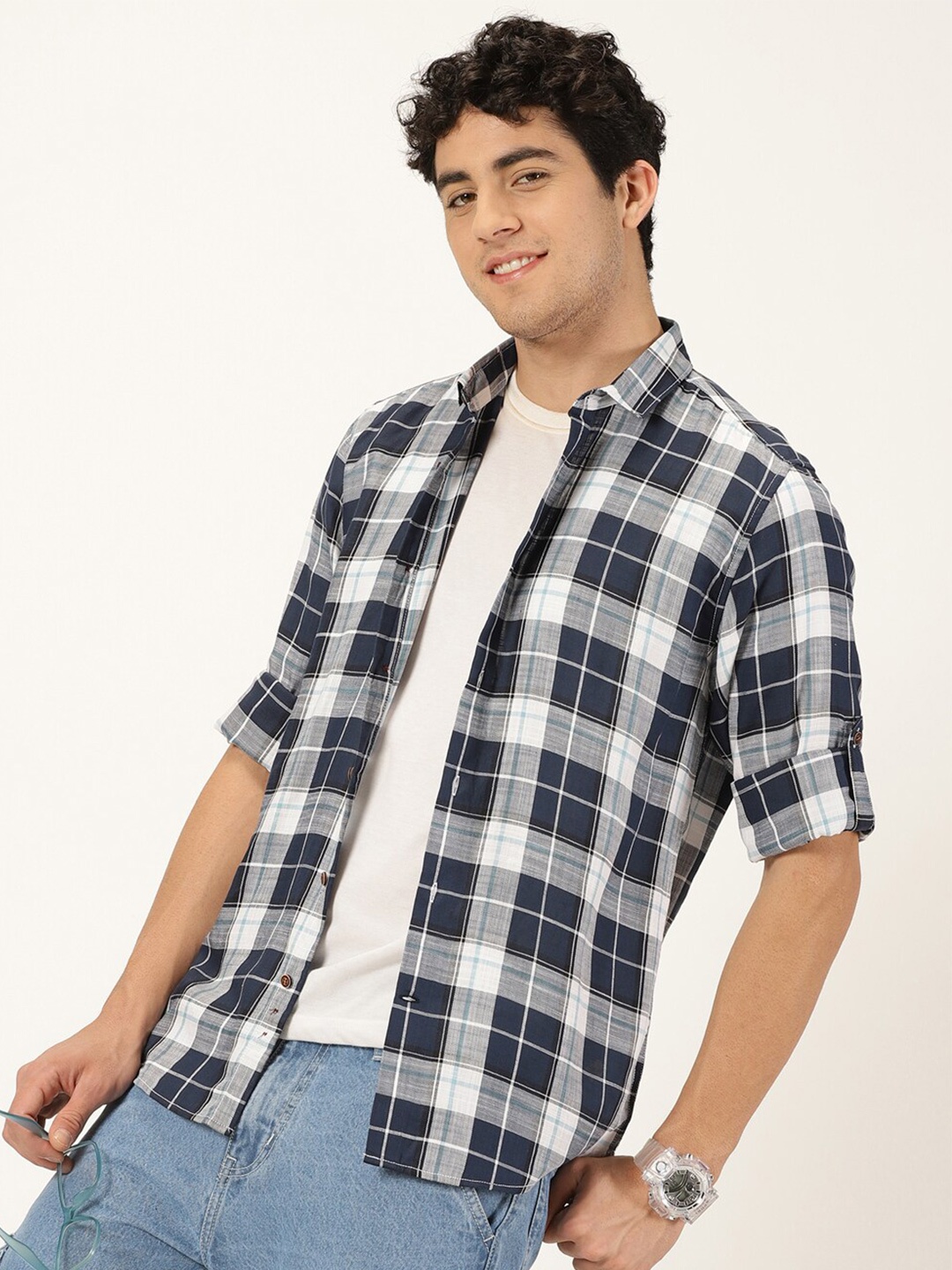 

Mast & Harbour Navy Blue Classic Slim Fit Tartan Checks Opaque Casual Shirt