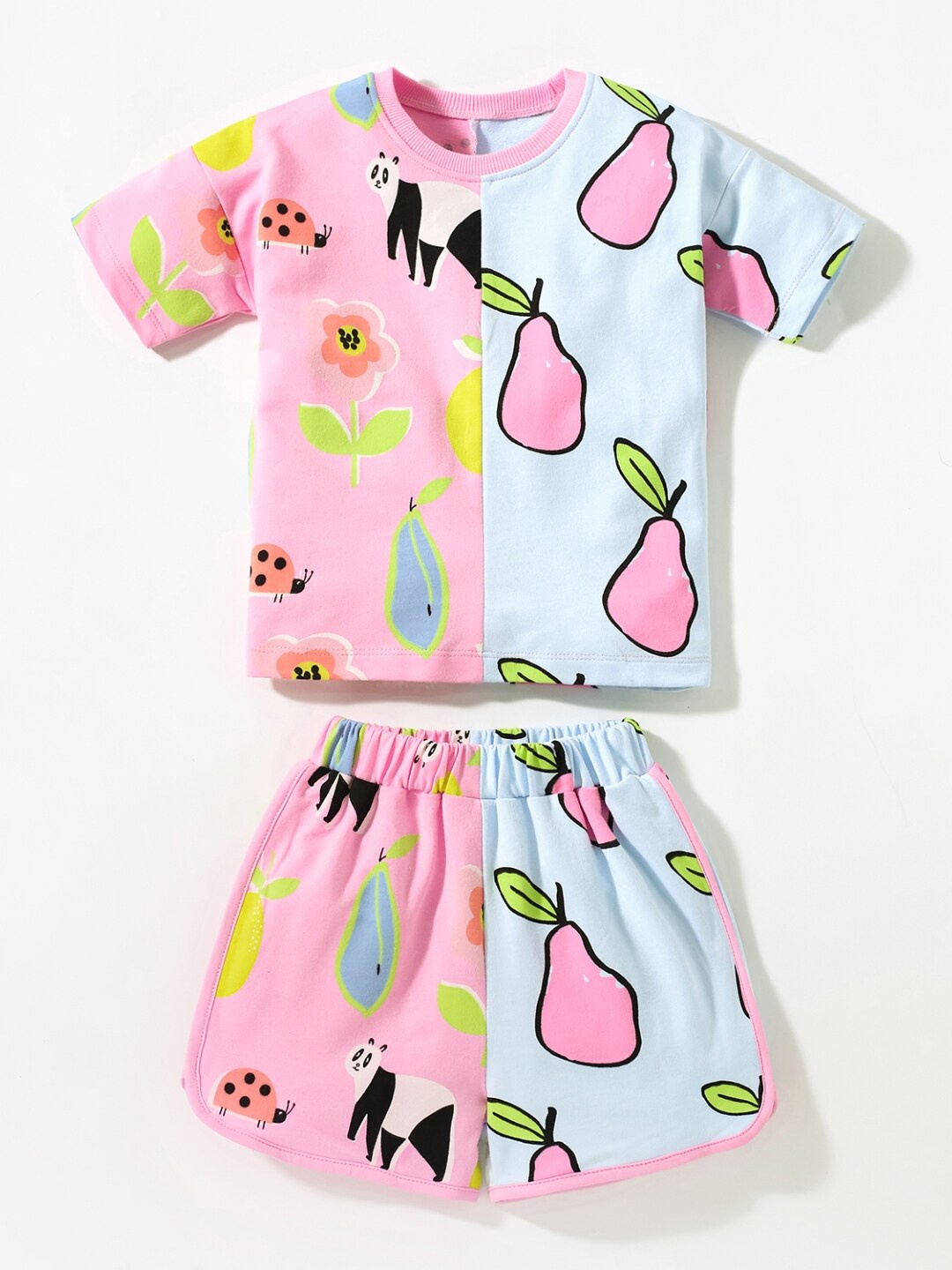 

StyleCast Girls Pink Printed Pure Cotton T-shirt With Shorts