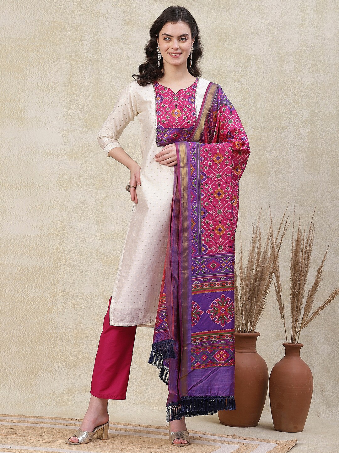 

FASHOR Ethnic Zari Jacquard Design Sequins Embellished Kurta with Trousers & Dupatta, Off white