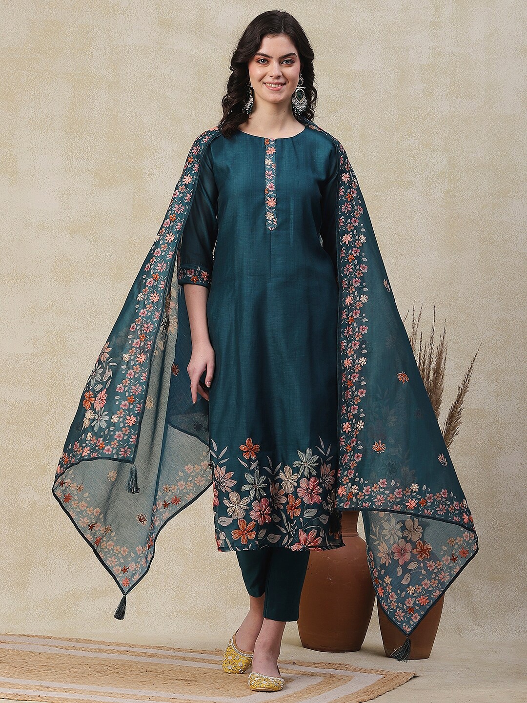 

FASHOR Floral Printed Sequinned Chanderi Cotton Kurta With Trouser & Dupatta, Teal