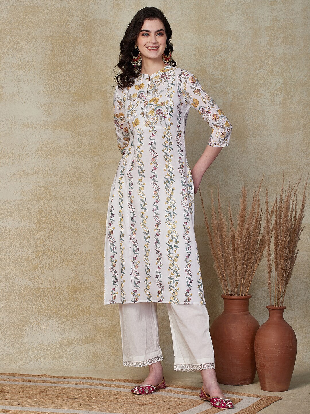 

FASHOR Floral Printed Thread Work Kurta, White