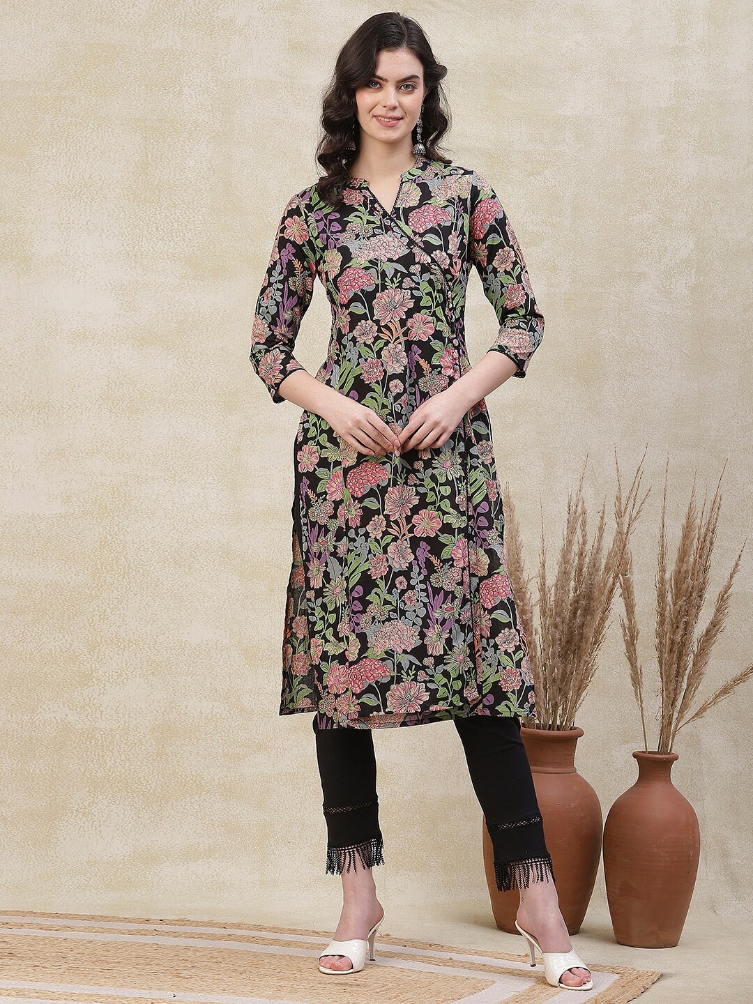 

FASHOR Floral Printed Sequinned Kurta, Black
