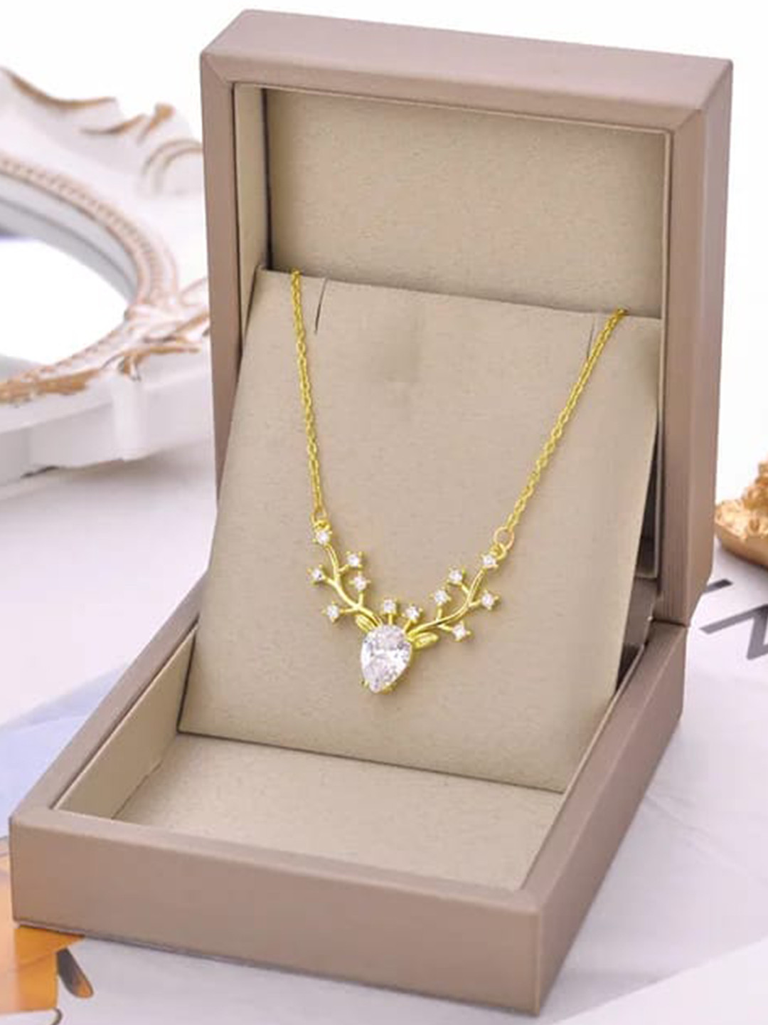 

KRYSTALZ Gold-Plated Minimal Necklace