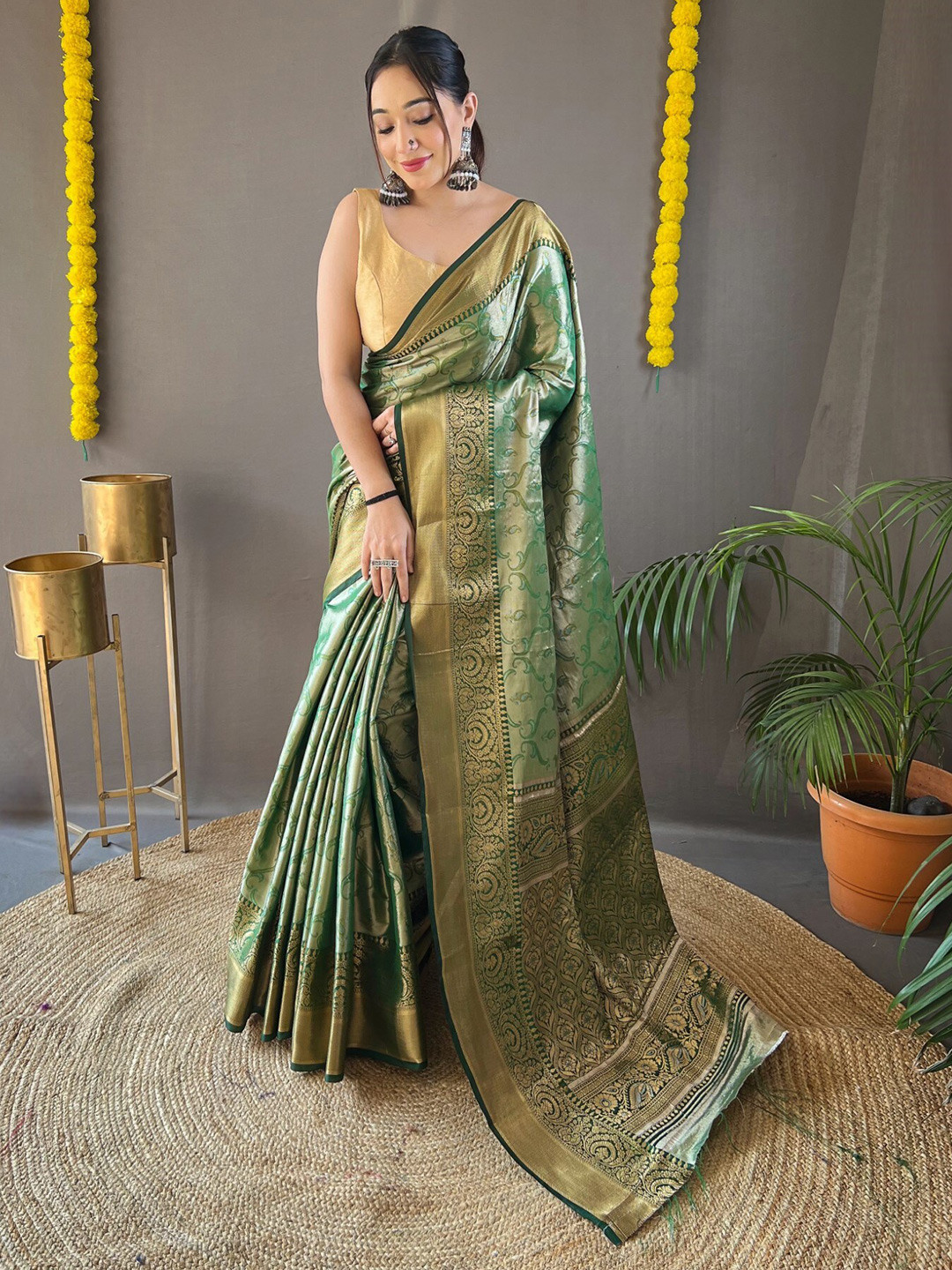 

LeeliPeeri Designer Ethnic Motifs Woven Design Zari Kanjeevaram Saree, Green