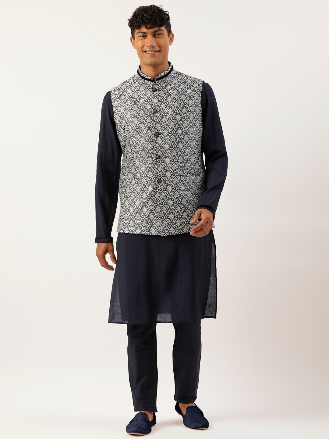 

TheEthnic.Co Ethnic Motif Woven Design Banarasi Nehru Jackets, Grey
