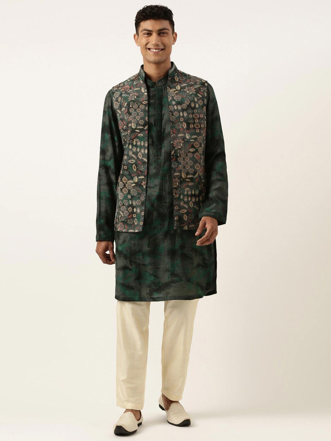 

TheEthnic.Co Floral Printed Mandarin Collar Nehru Jacket, Green