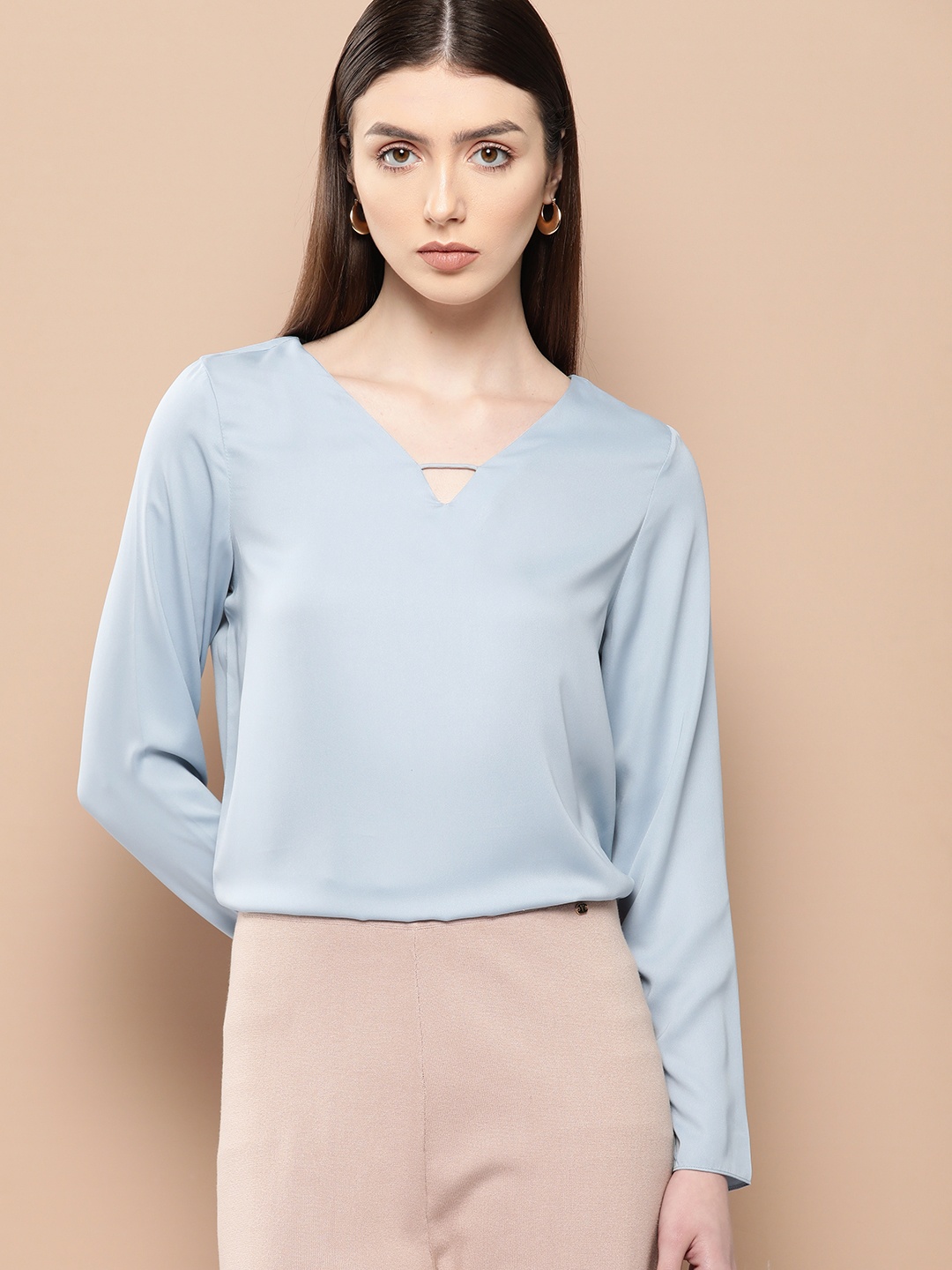 

her by invictus Keyhole Neck Top, Blue