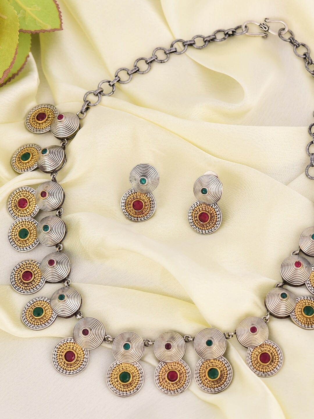 

VIRAASI Gold-Plated Stone Studded & Beaded Jewellery Set