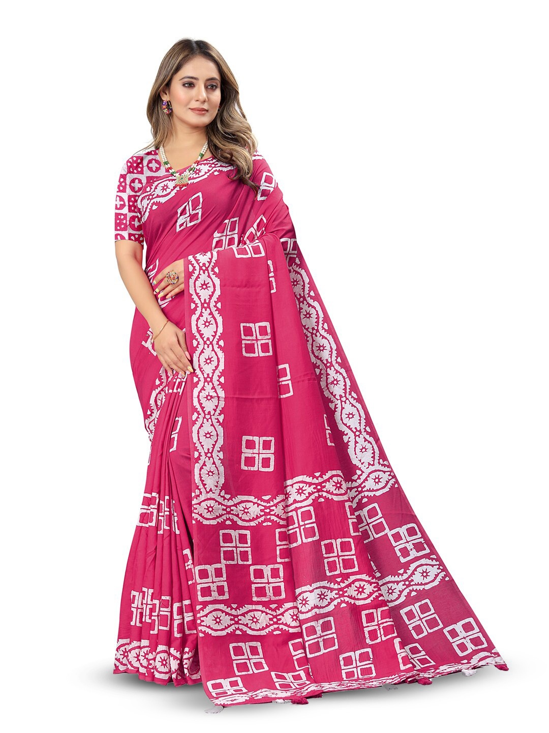 

Inithi Pink & White Printed Geometric Saree