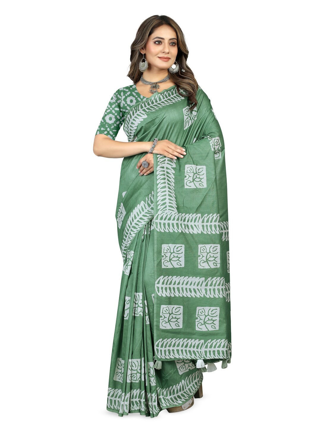 

Inithi Batik Printed Saree, Lime green