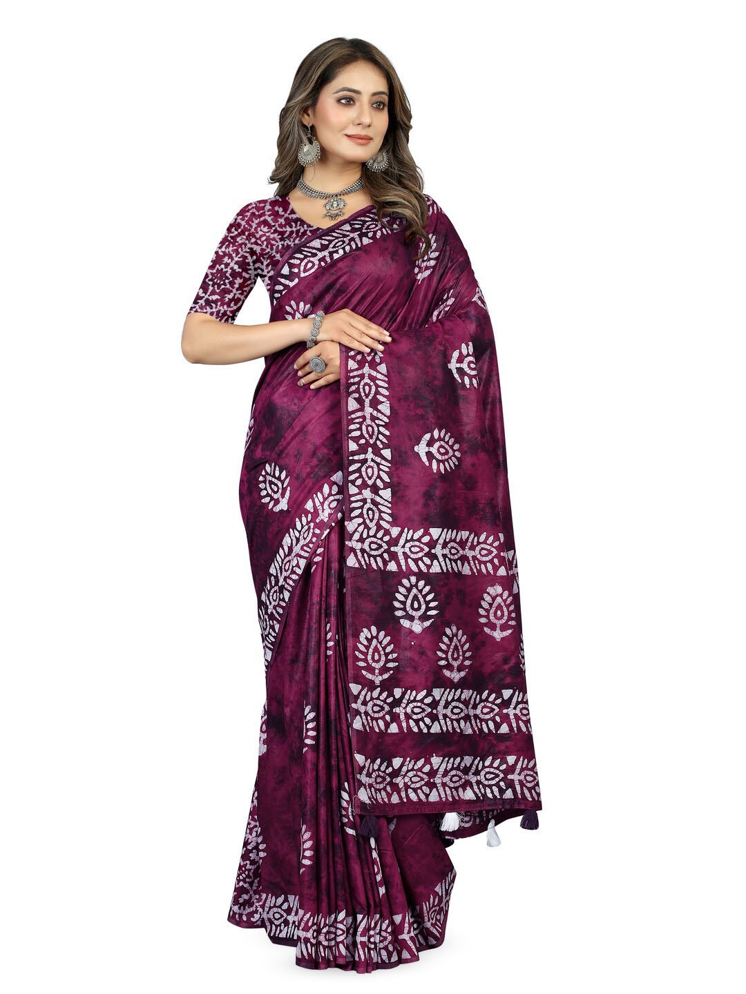 

Inithi Batik Printed Saree, Burgundy