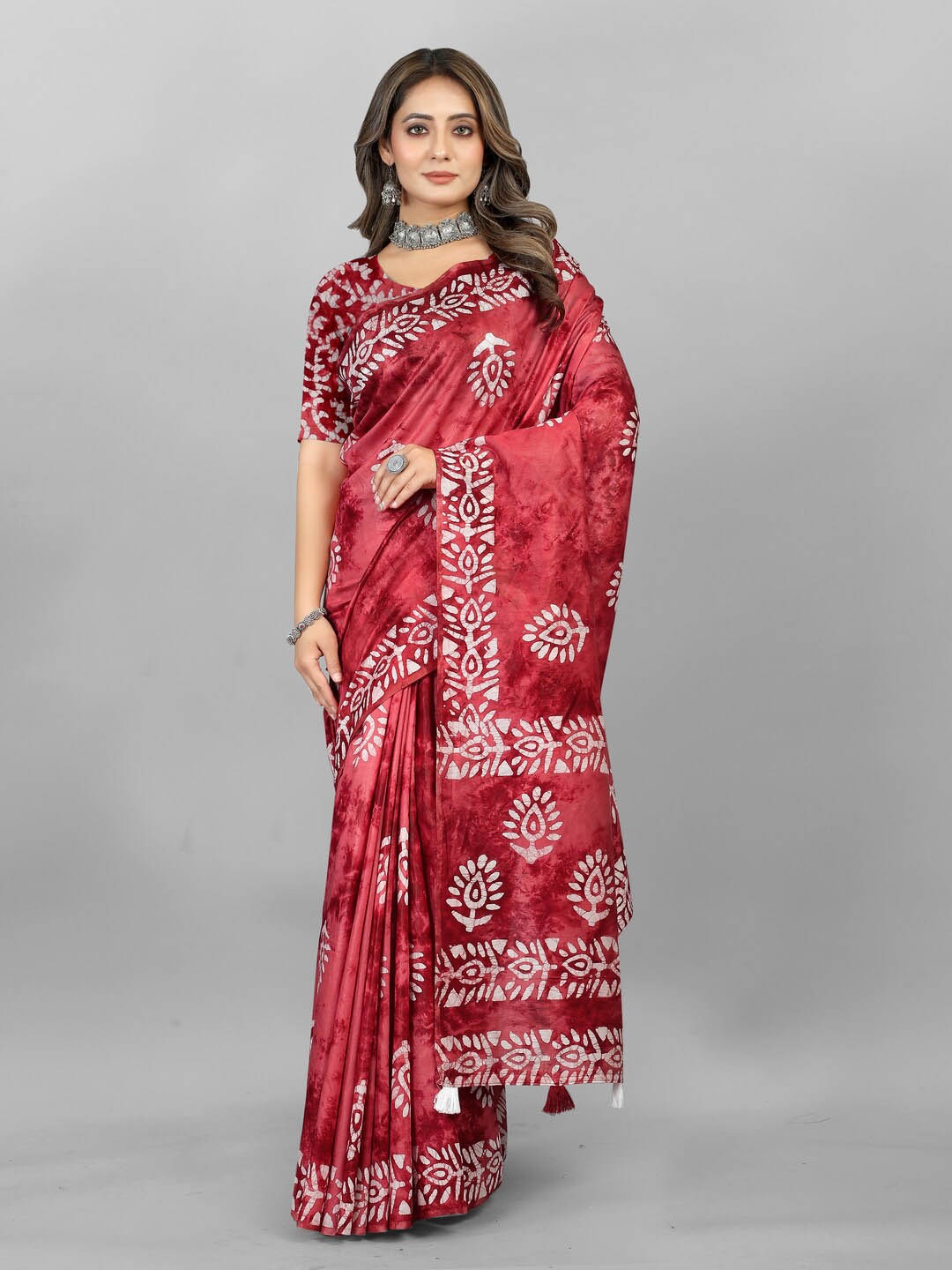 

Inithi Batik Printed Saree, Maroon