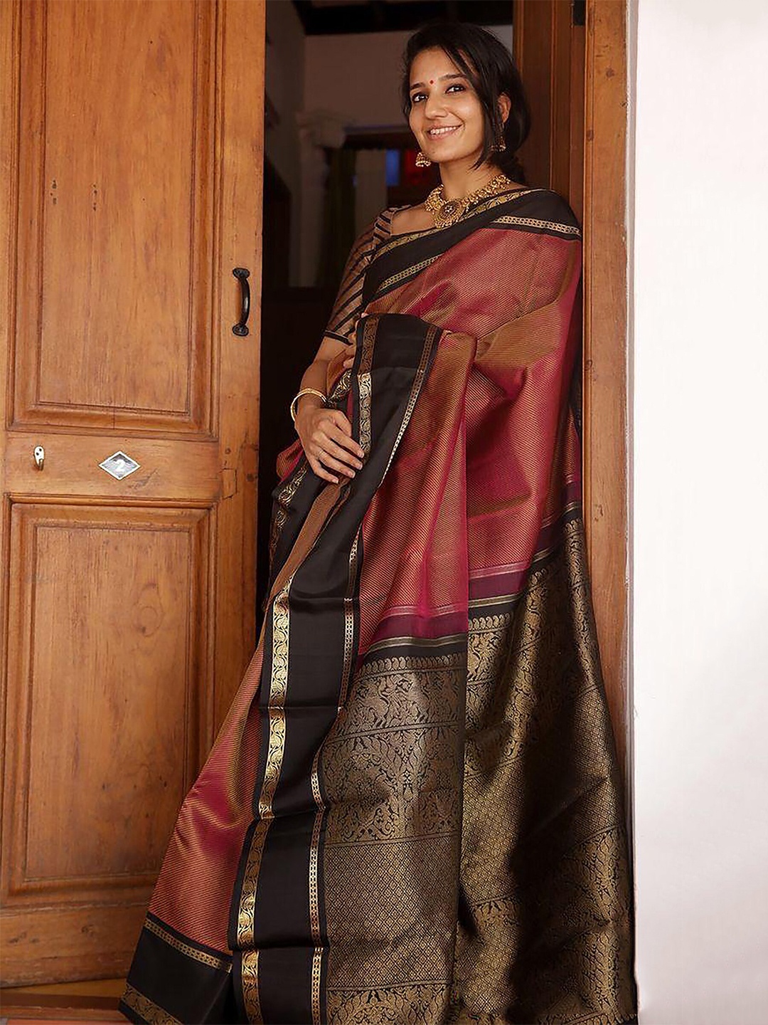 

Aldwych Ethnic Motifs Woven Design Zari Silk Banarasi Saree, Maroon
