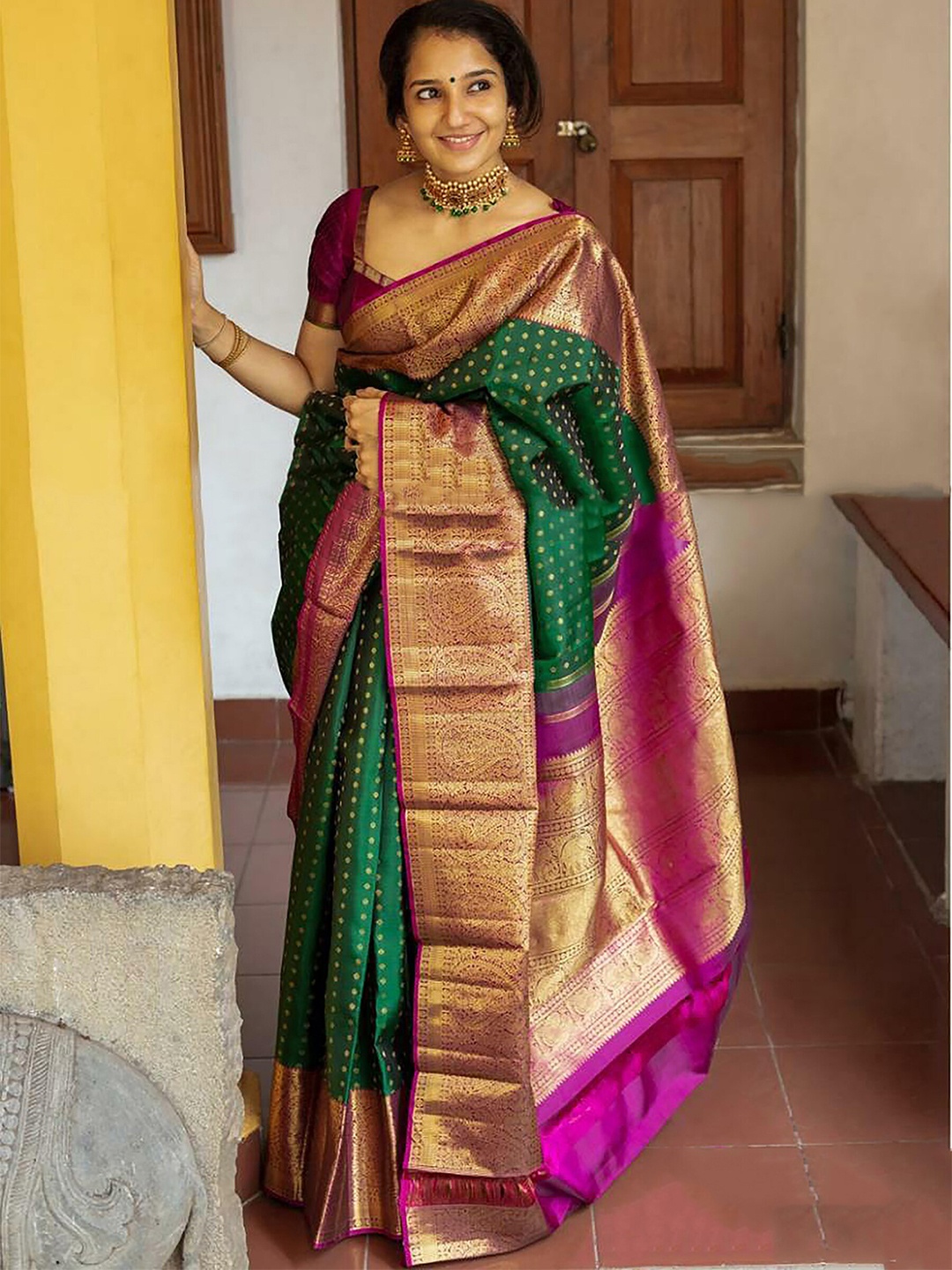 

Aldwych Woven Design Zari Banarasi Saree, Green