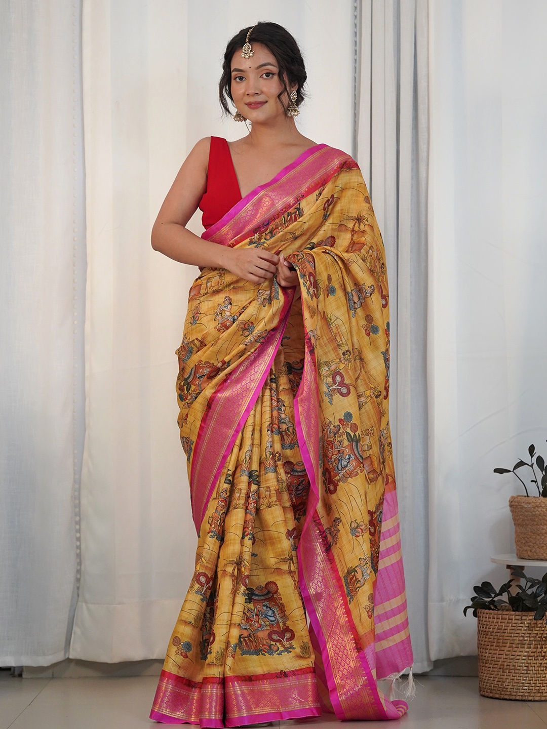 

Munir Kalamkari Zari Silk Blend Ikat Saree, Yellow