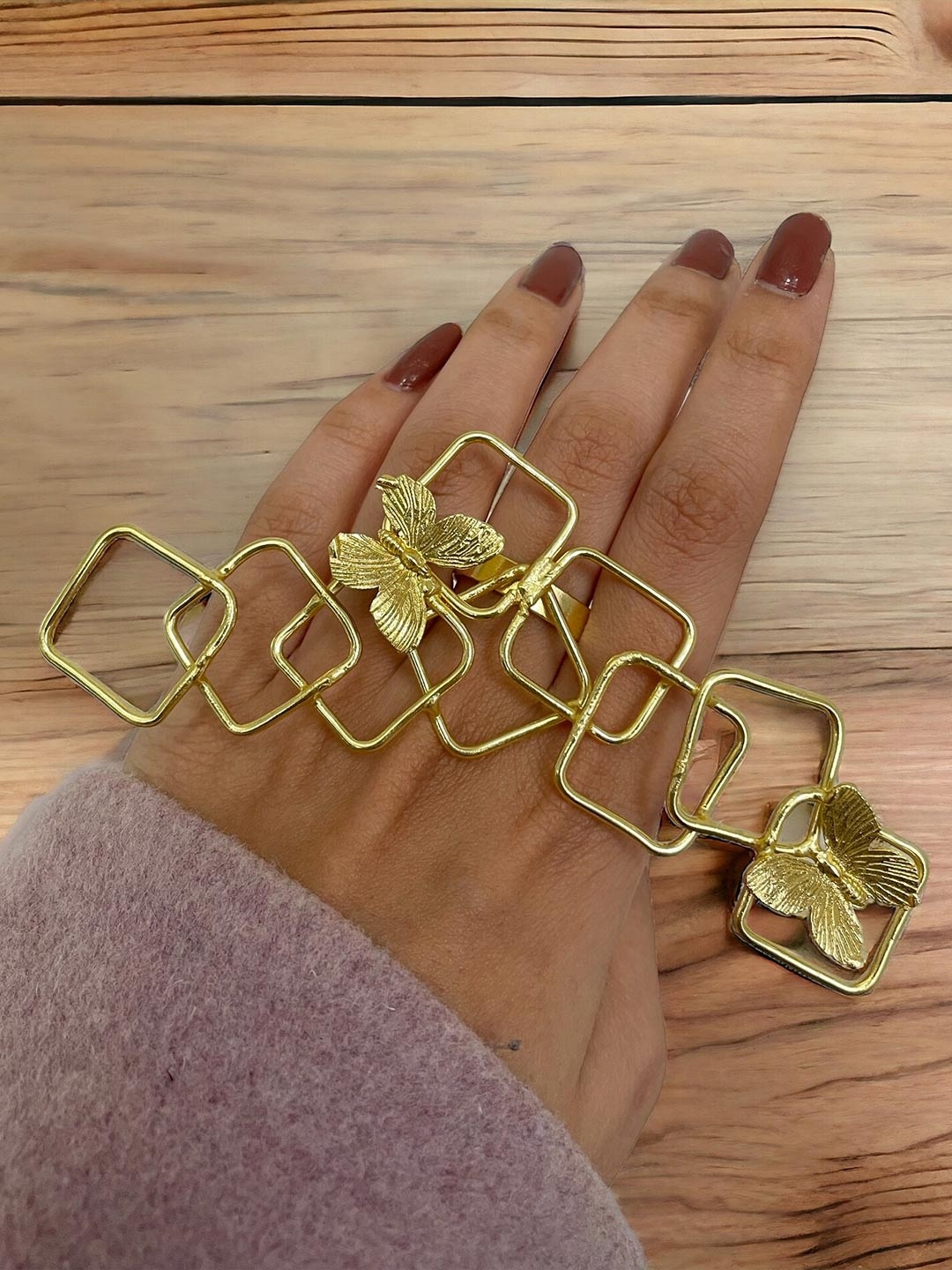 

ISHKAARA Gold-Plated Butterfly Statement Finger Ring
