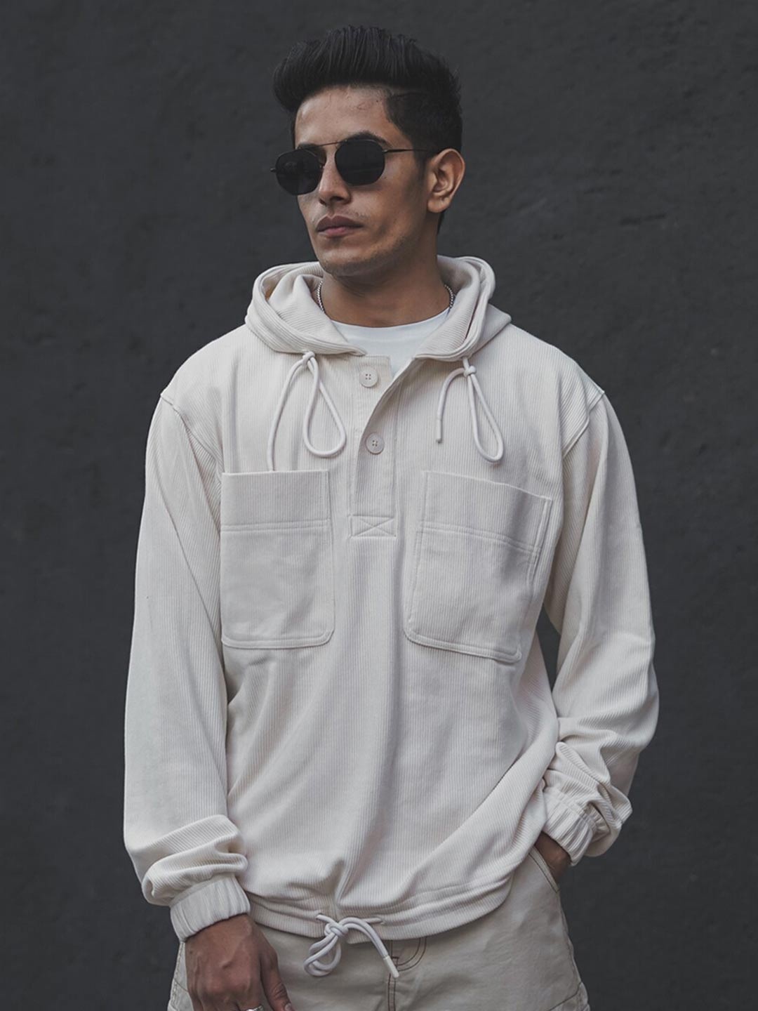 

Powerlook Cream-Coloured Hooded Long Sleeves Cotton Oversized Pullover Sweatshirt