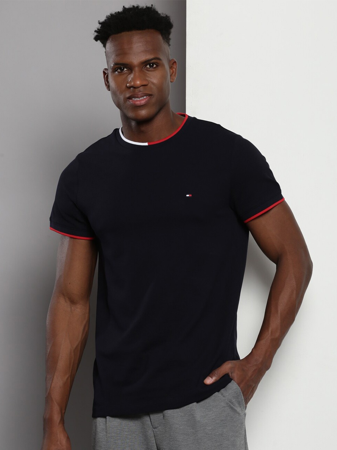 

Tommy Hilfiger Round Neck Slim Fit T-shirt, Navy blue