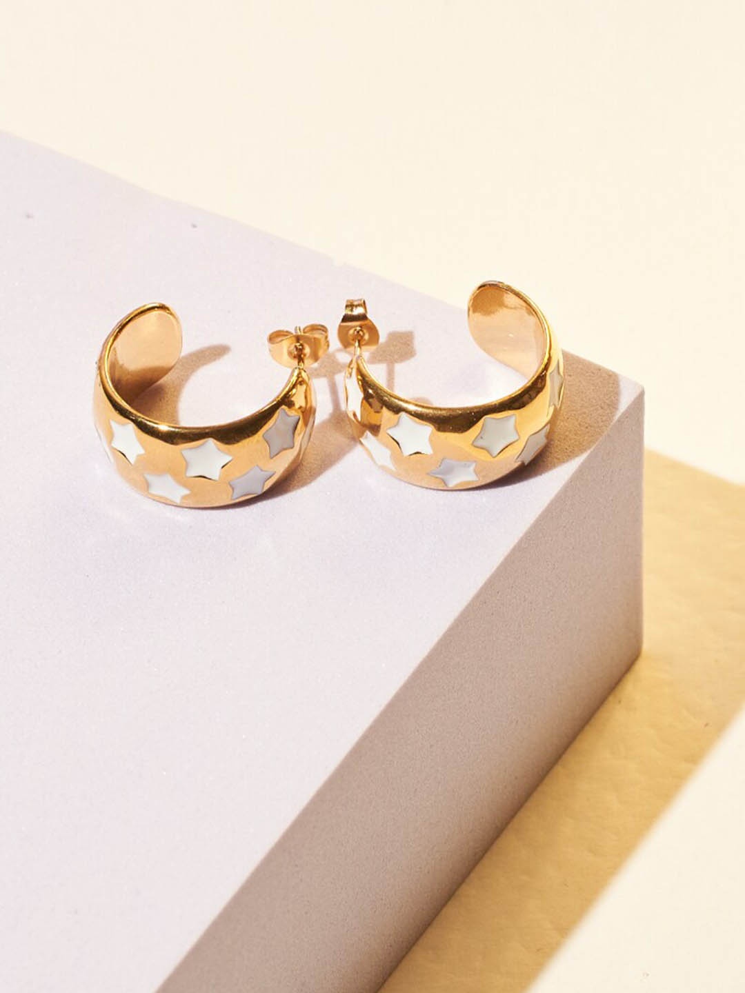 

SALTY Gold-Plated Contemporary Half Hoop Earrings