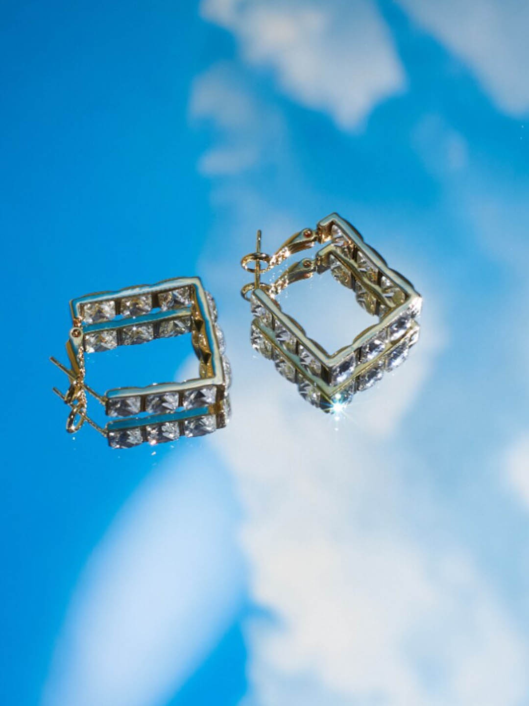 

SALTY Gold-Plated Contemporary Hoop Earrings
