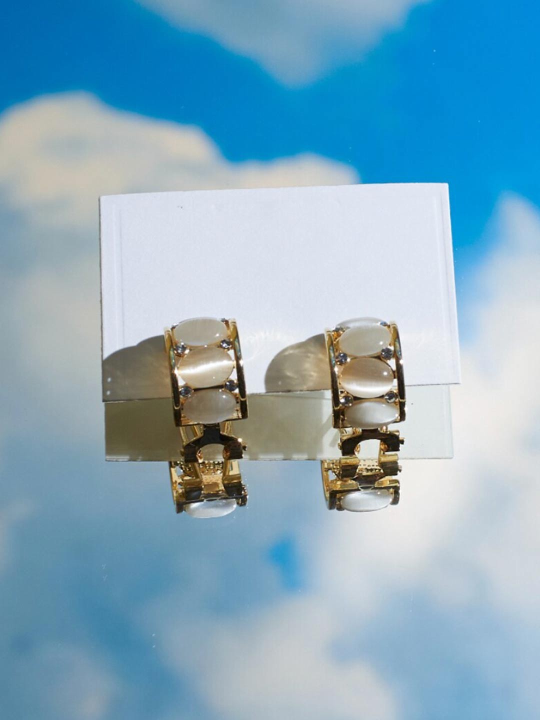 

SALTY Gold-Plated Contemporary Studs Earrings