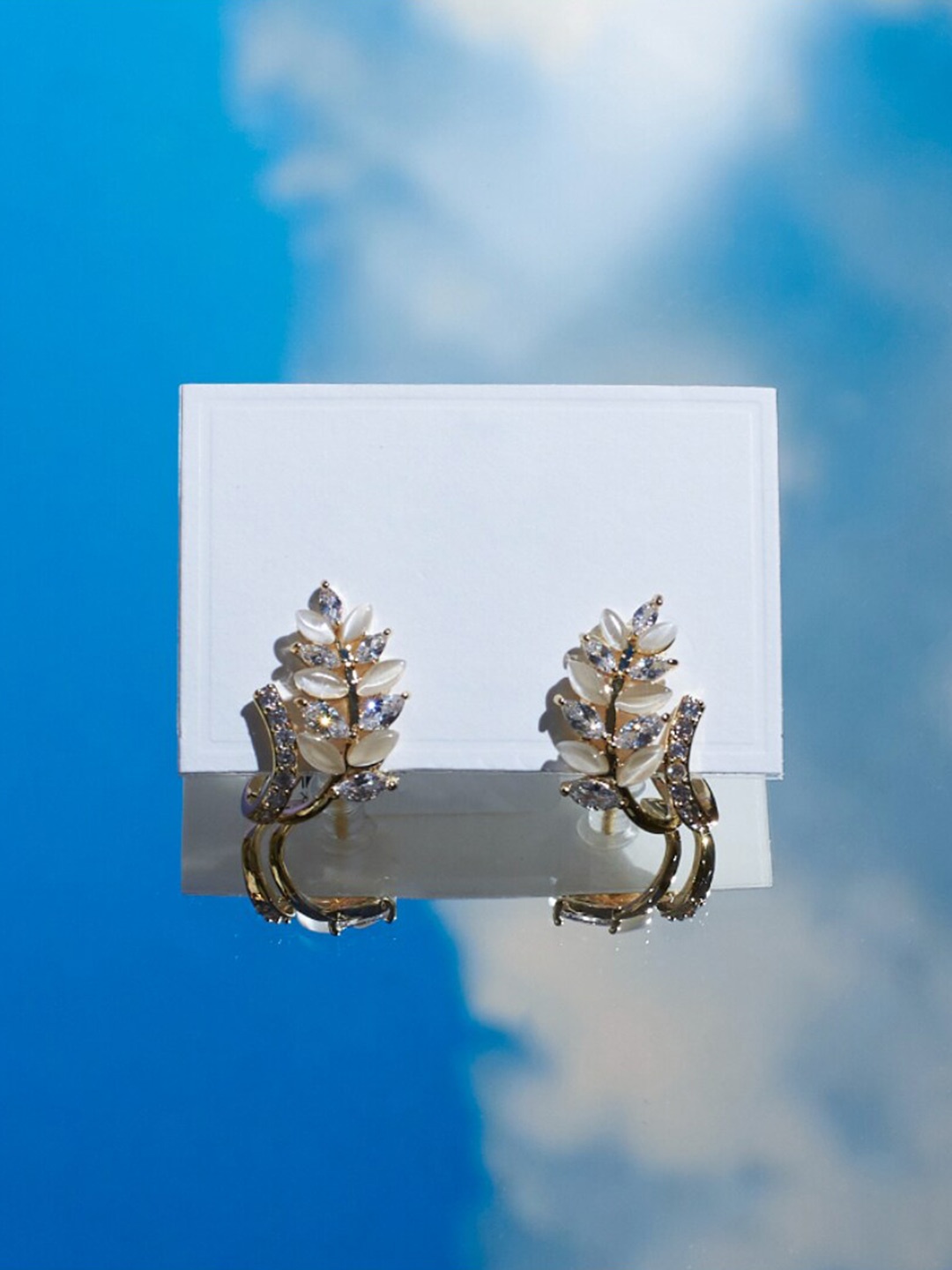 

SALTY 14K Gold-Plated Contemporary Crystal Studs Earrings
