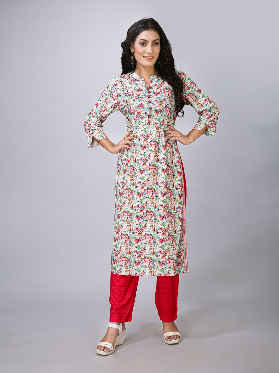

MAIYEE Floral Printed Mandarin Collar A-Line Kurta with Trousers, Pink