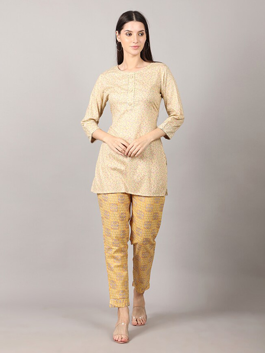 

MAIYEE Floral Printed Pure Cotton Straight Kurti With Trouser, Yellow