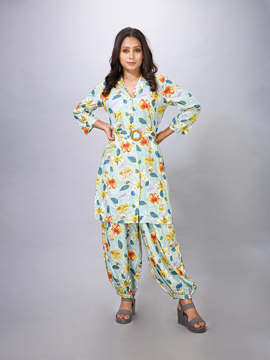 

MAIYEE Floral Printed Shirt Collar A-Line Kurta with Salwar, Green