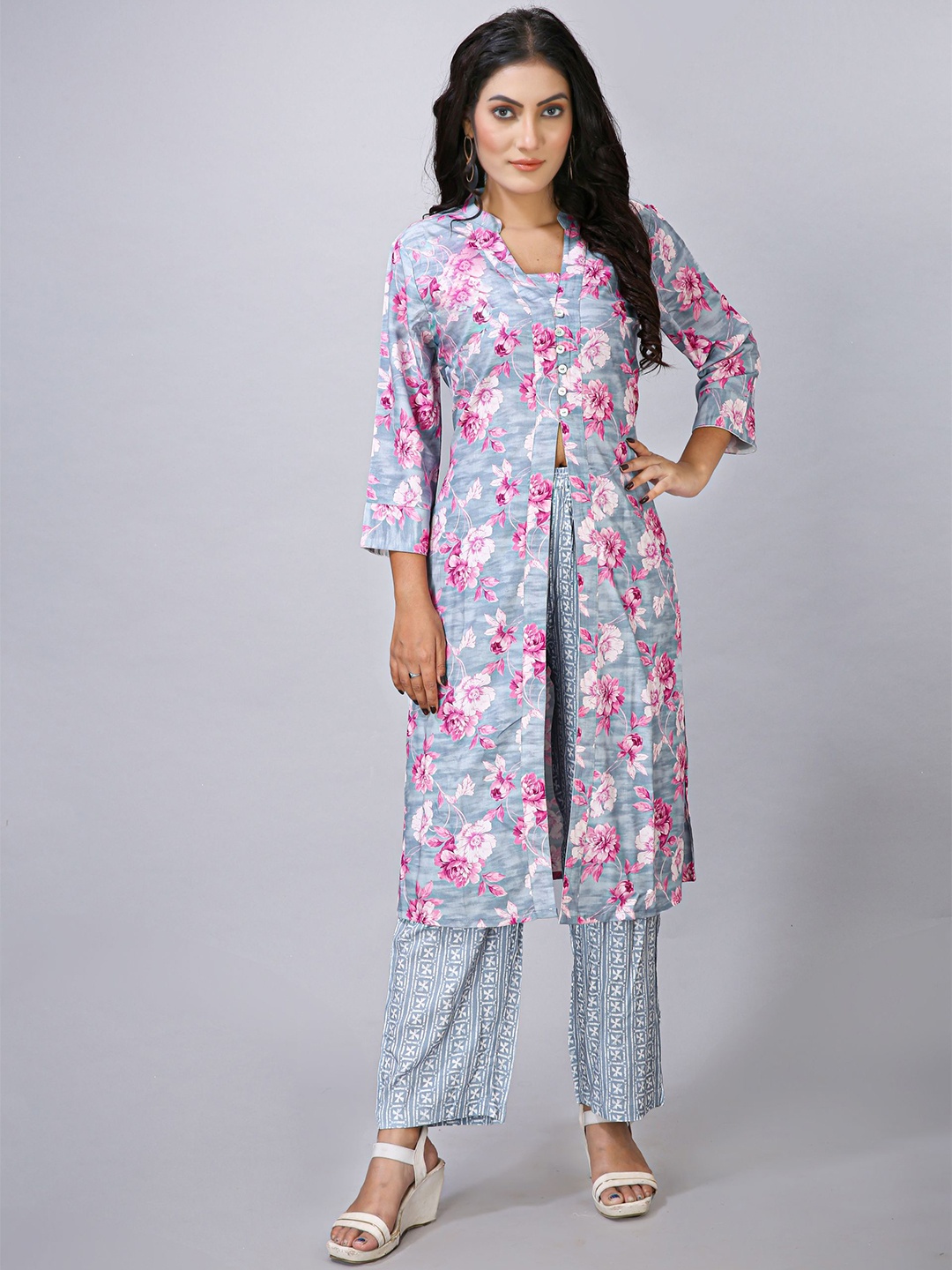 

MAIYEE Floral Printed Straight Kurta with Trouser, Grey