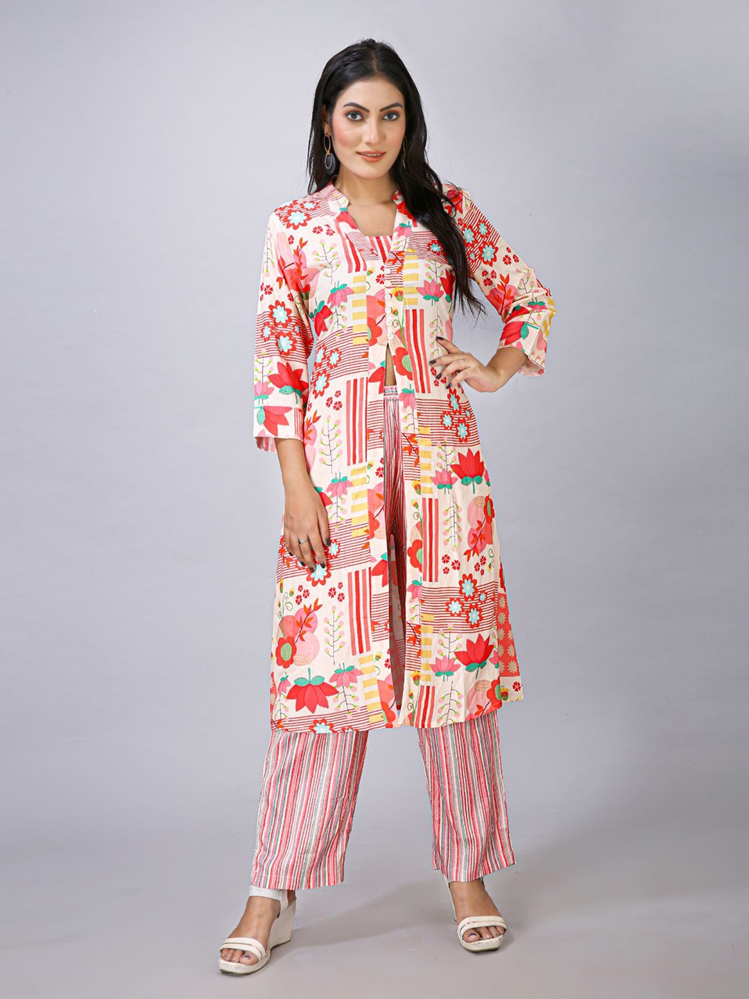 

MAIYEE Floral Printed A-Line Kurta With Trouser, Pink