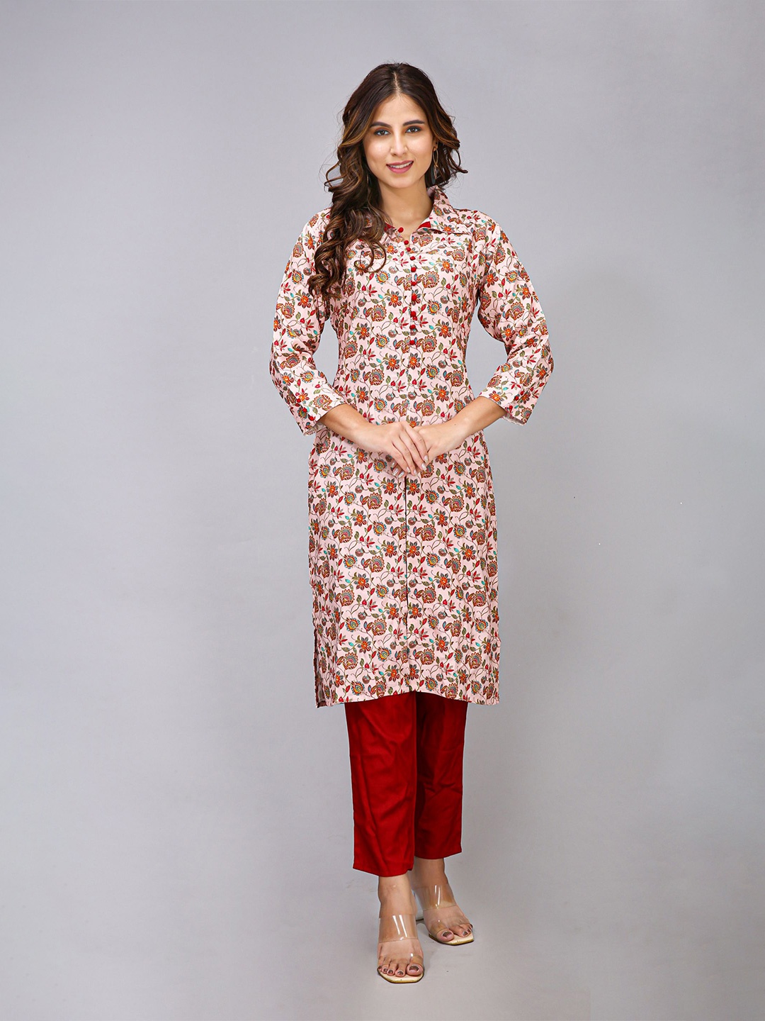 

MAIYEE Floral Embroidered Straight Kurta with Trouser, Pink