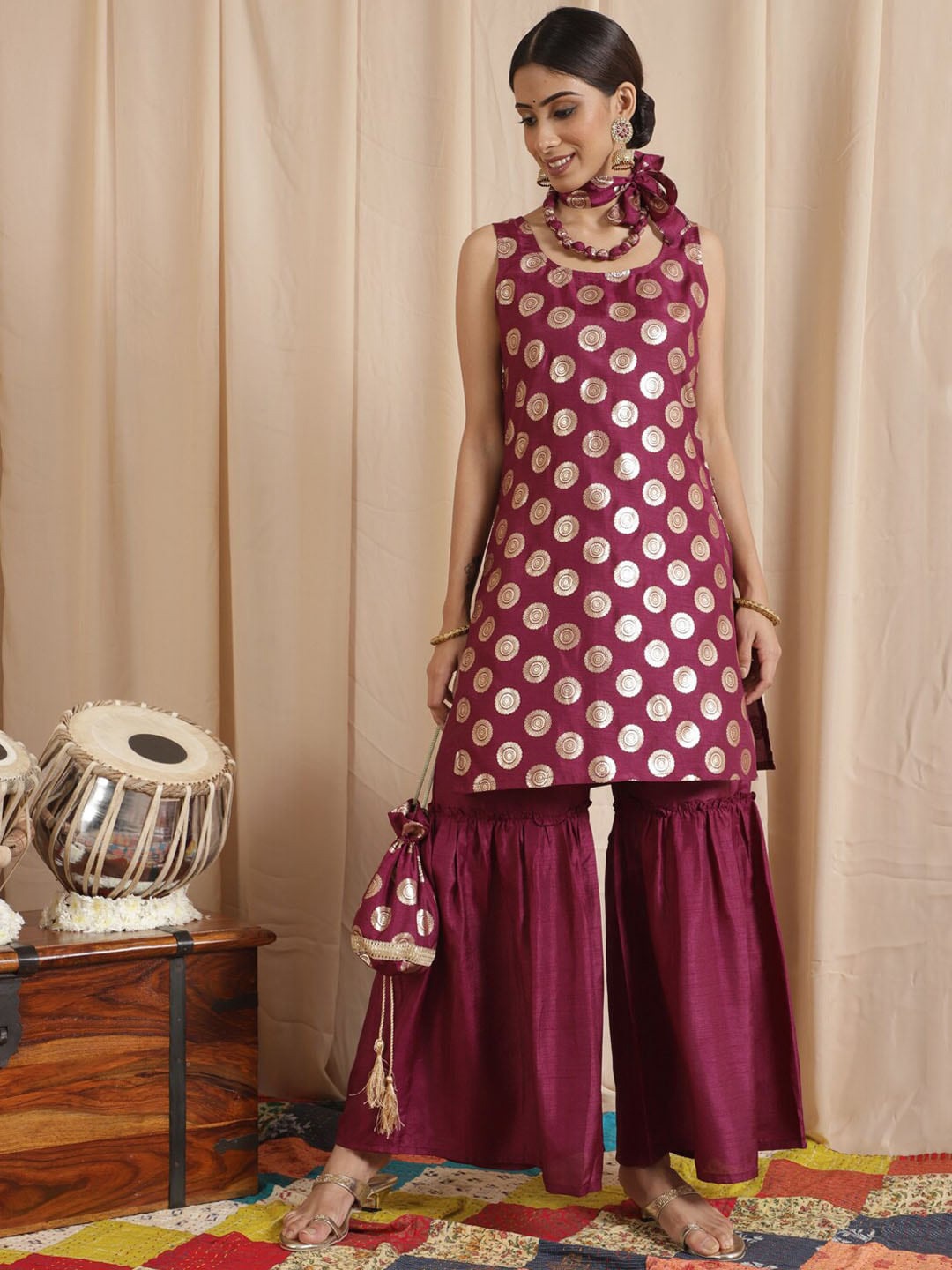 

Anouk Ethnic Motifs Printed Sleeveless Regular Straight Kurta with Sharara, Maroon