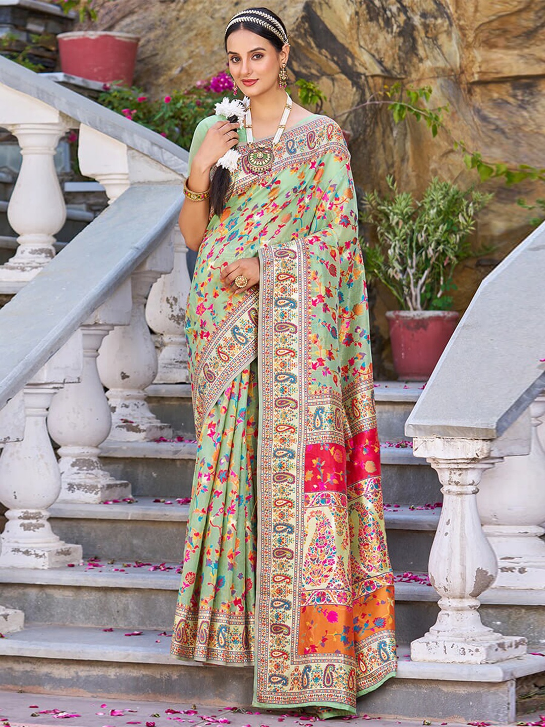 

Jinal & Jinal Floral Printed Woven Design Zari Banarasi Saree, Lime green
