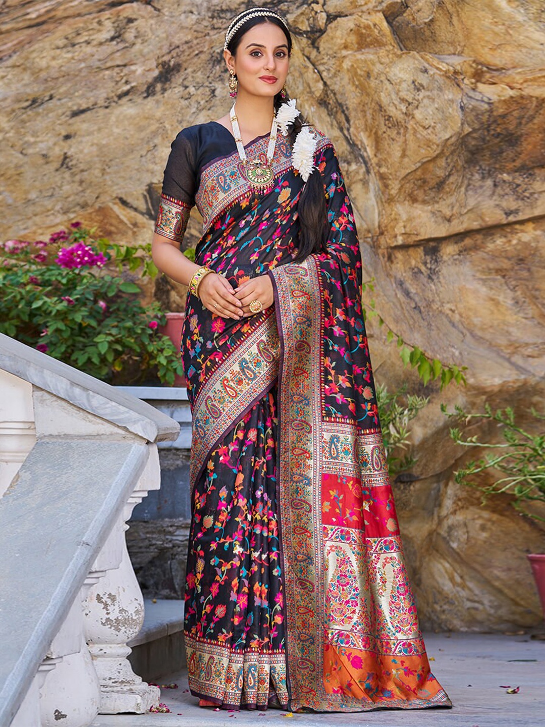 

Jinal & Jinal Floral Printed Woven Design Zari Banarasi Saree, Black
