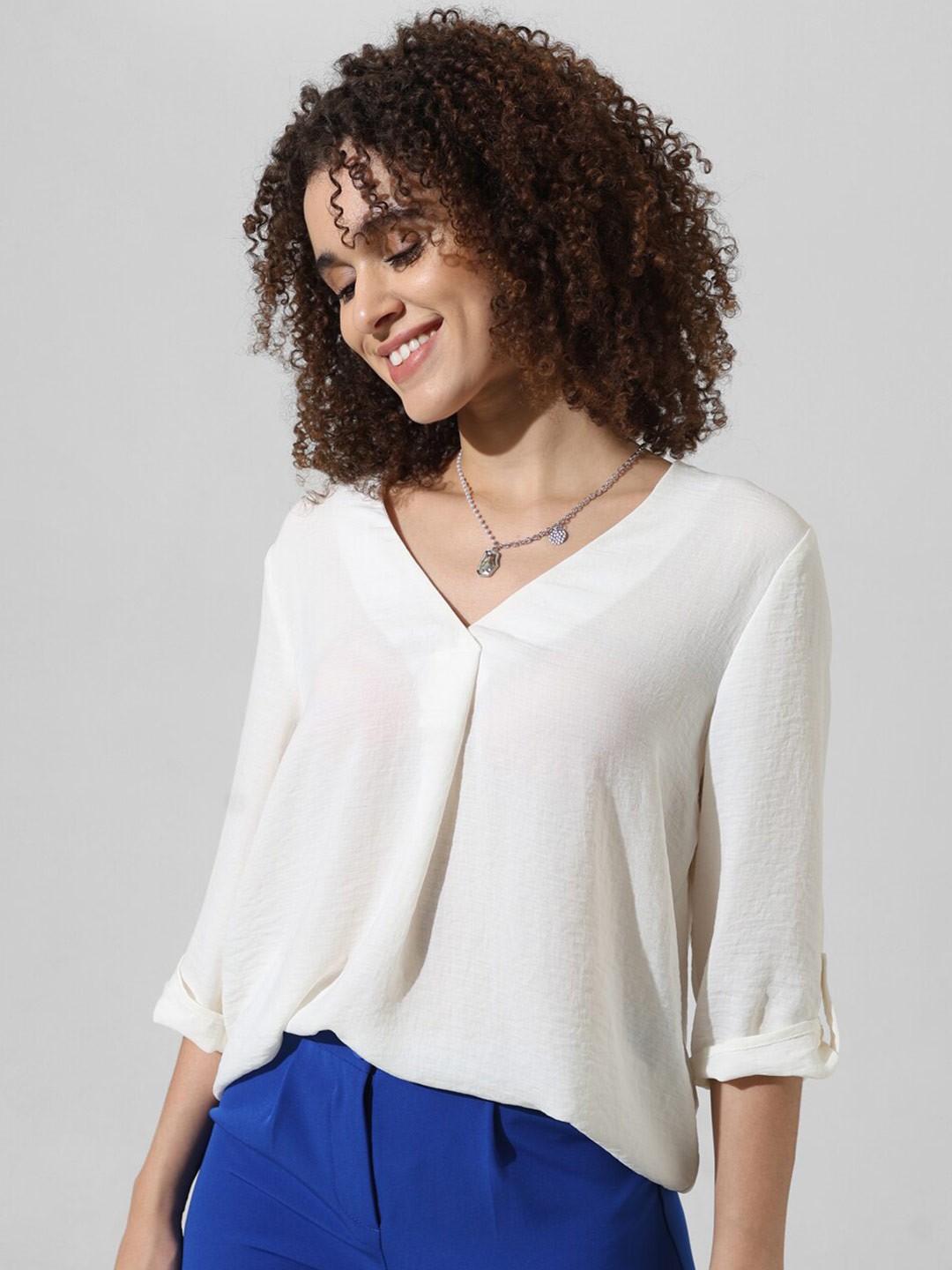 

ONLY V-Neck Roll-Up Sleeves Casual Top, White