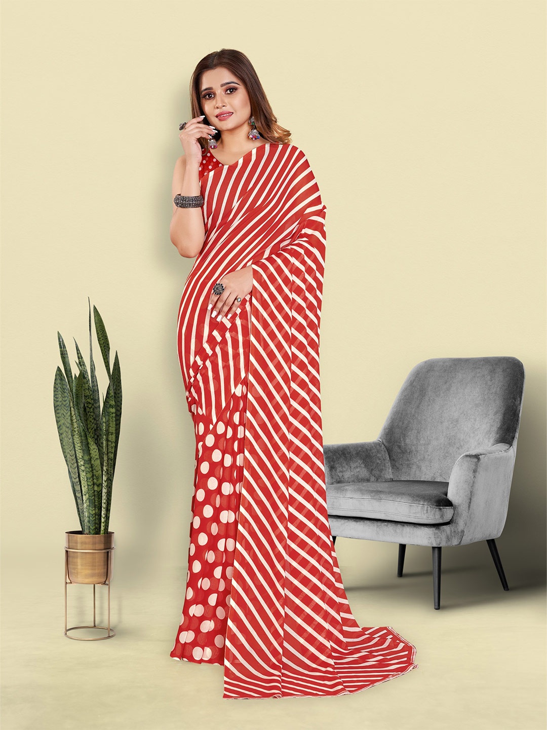 

bansari textiles Leheriya Woven Design Pure Georgette Saree, Red