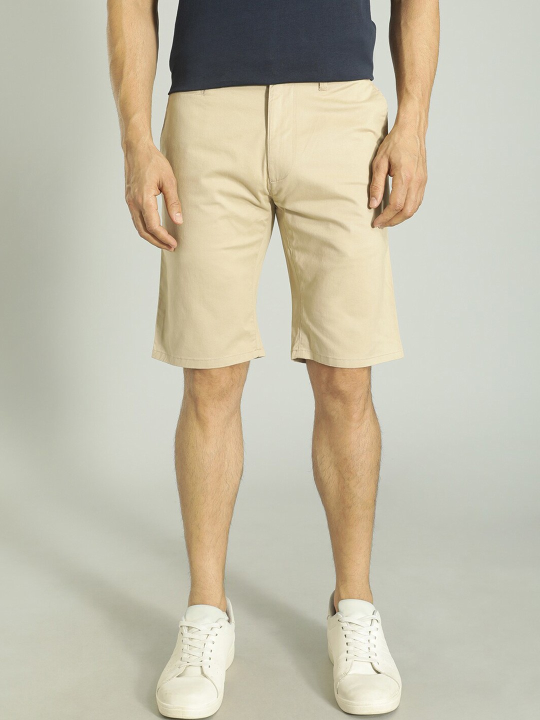 

Indian Terrain Men Mid-Rise Cotton Regular Shorts, Khaki