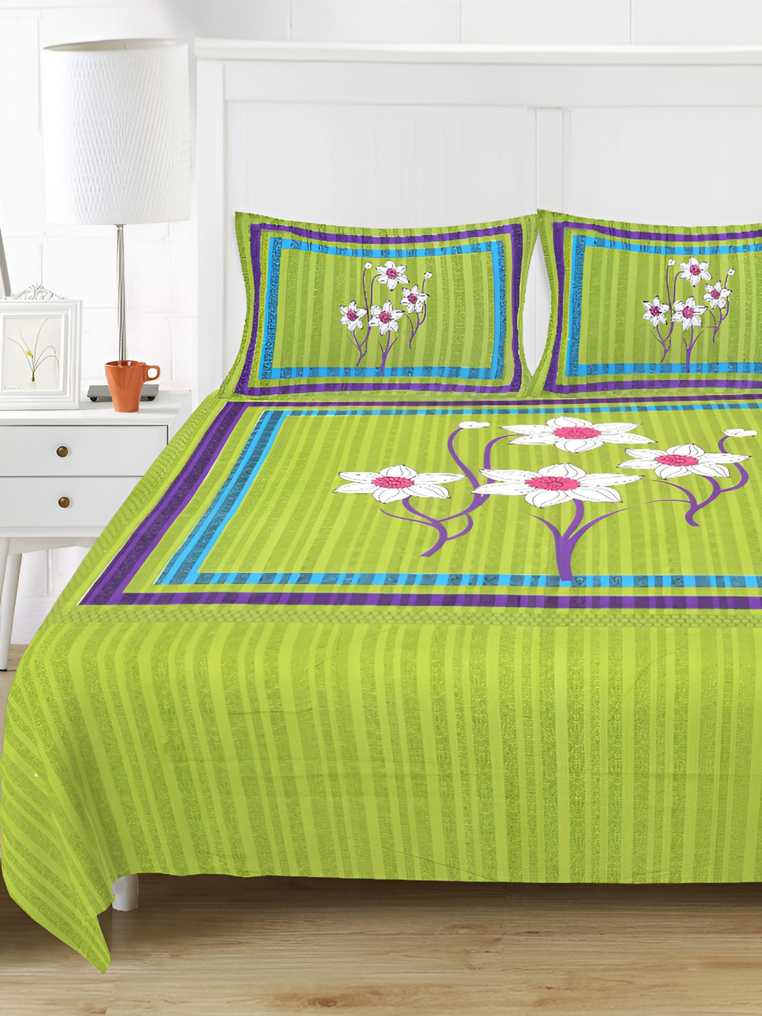

UBANIA COLLECTION Green Floral Cotton 144 TC Queen Bedsheet with 2 Pillow Covers