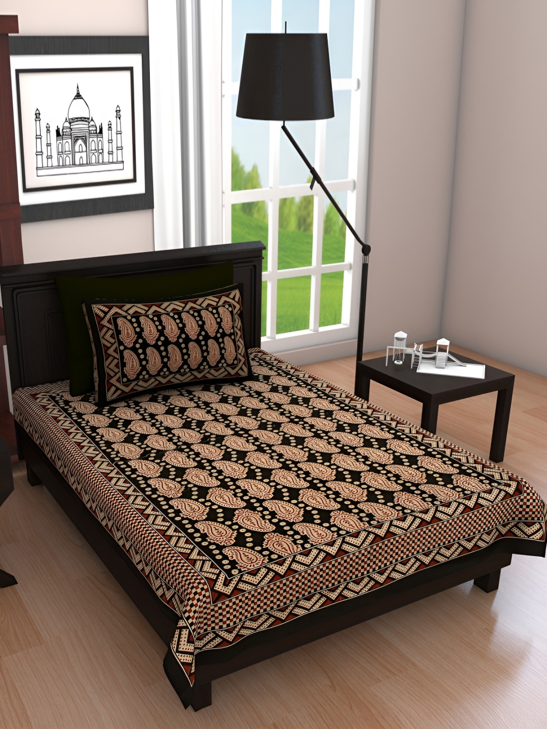 

UBANIA COLLECTION Black Geometric Cotton 144 TC Single Bedsheet with Pillow Cover