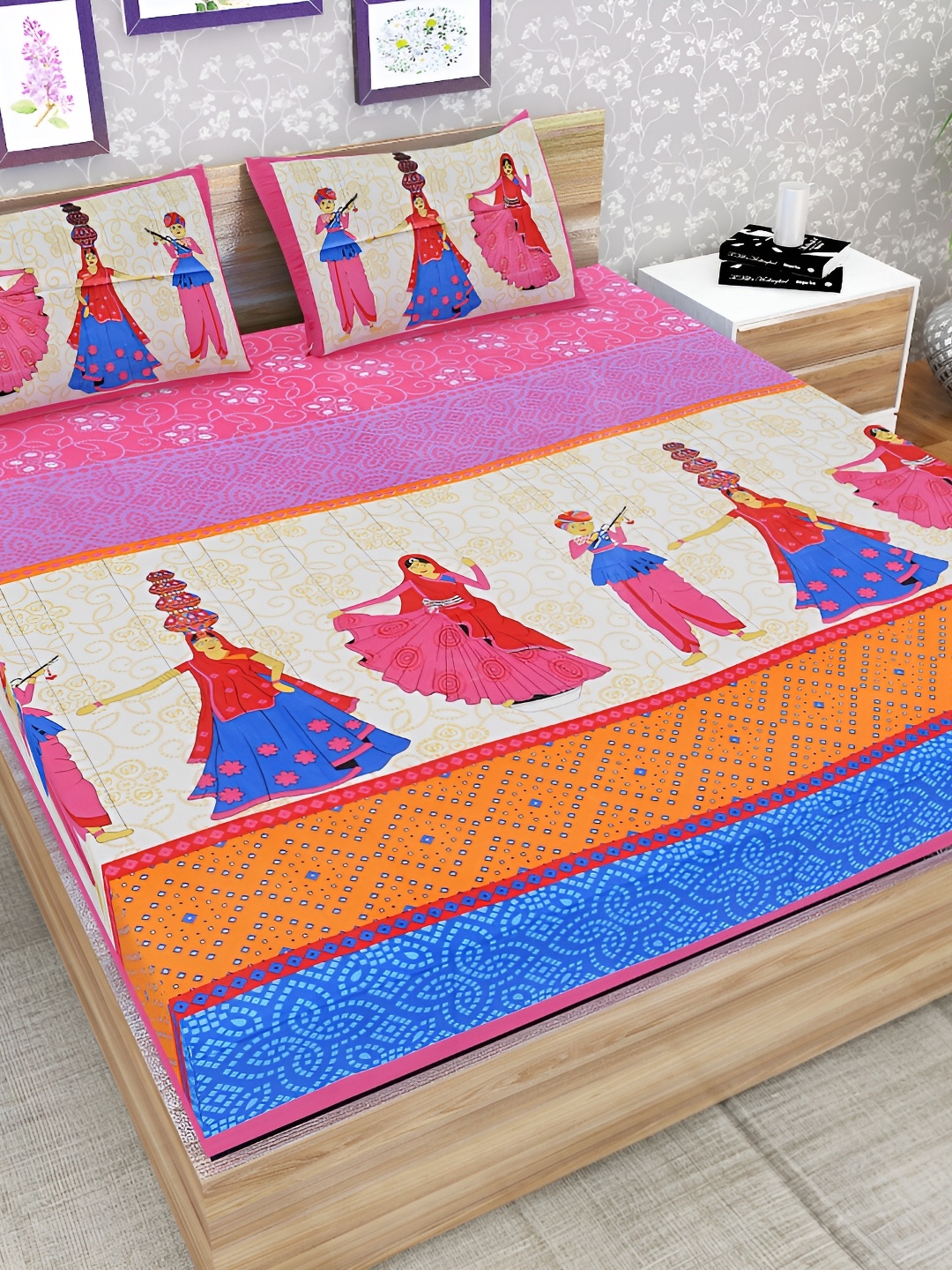 

UBANIA COLLECTION Pink Printed Cotton 144 TC Double Queen Bedsheet With 2 Pillow Covers