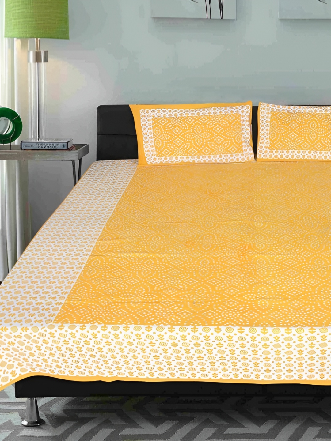 

UBANIA COLLECTION Yellow Ethnic Motifs 144 TC Queen Bedsheet Set
