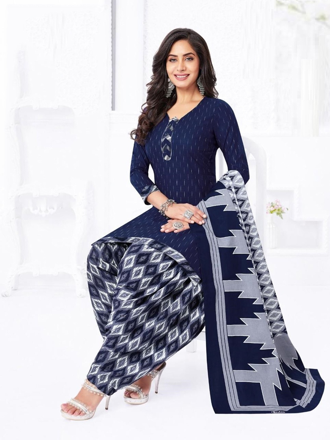 

ZEEPKART Floral Printed Unstitched Dress Material, Blue