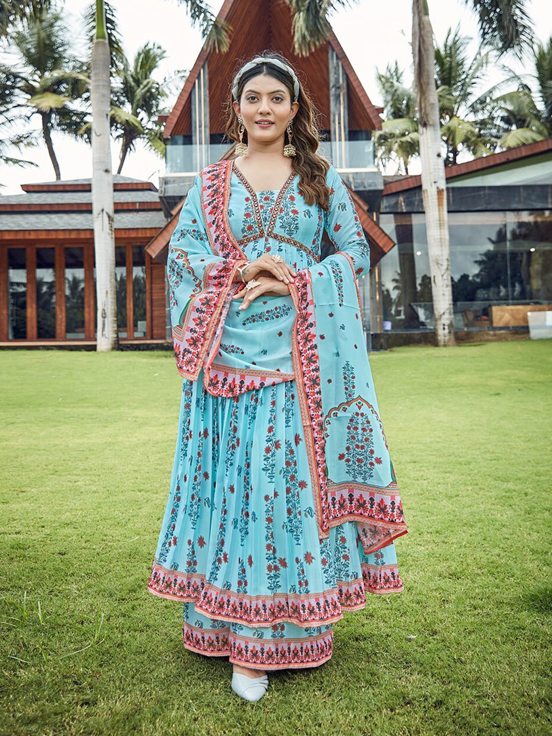 

Chandbaali Floral Printed Pleated Thread Work Kurta with Palazzo & Dupatta, Blue