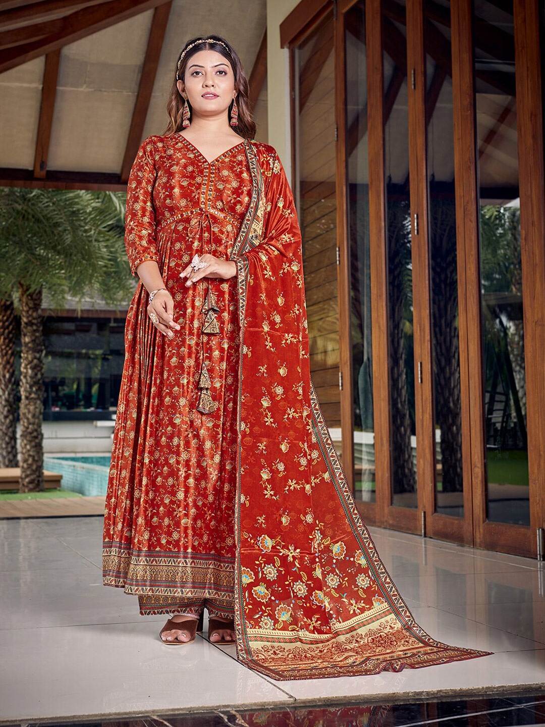 

Chandbaali Floral Printed V-Neck Empire Flared Kurta With Palazzos & Dupatta, Rust